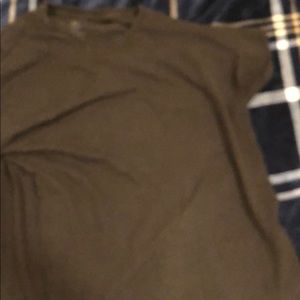 3 Men’s Lg Hanes t-shirts
